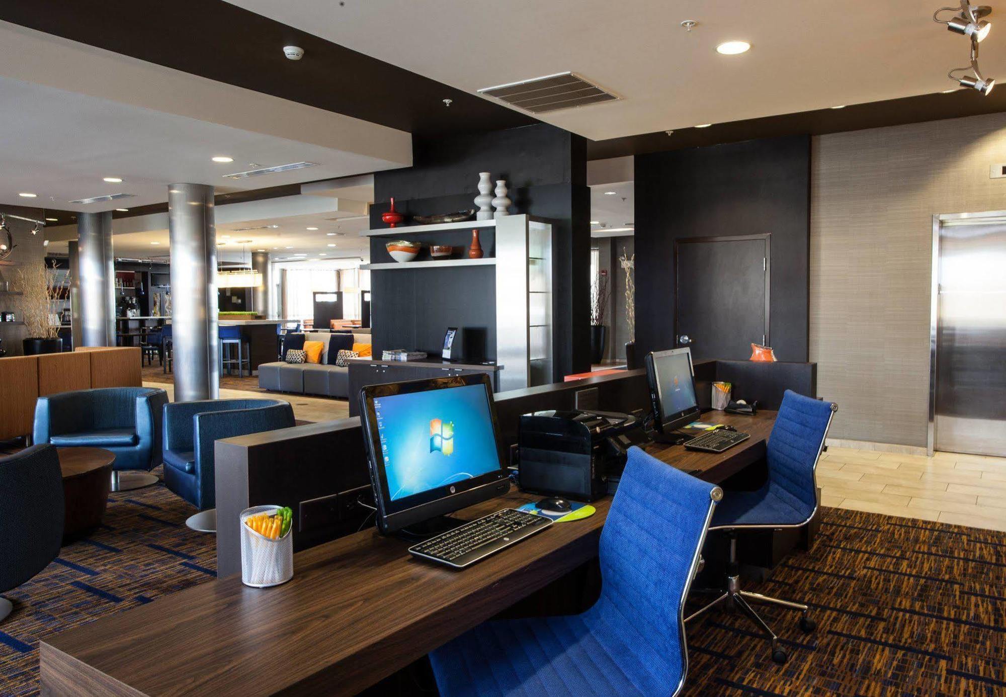Courtyard By Marriott York Hotel Eksteriør billede